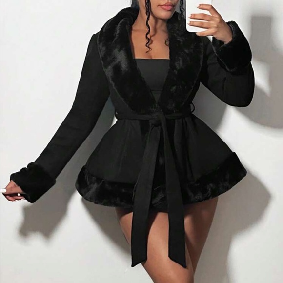 Premium Faux fur black belted coat, collared fur & fur sleeve cuffs faux leather - Picture 2 of 7